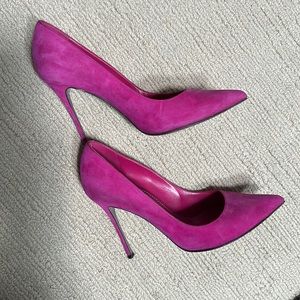Sergio Rossi magenta hot pink fuschia suede heels pumps Italian